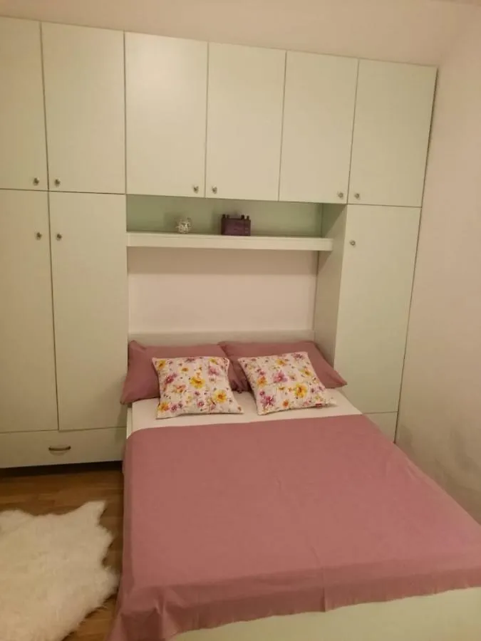 Apartman Paula Biograd Na Moru 0*,