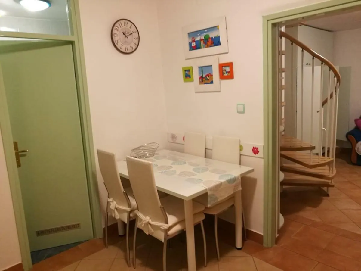 Apartment Apartman Paula Biograd Na Moru